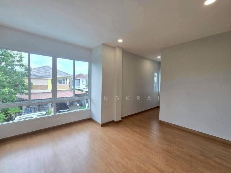 เทรนดี้ ธารา รามคำแหง, Bangkok, Saphan Sung, Bangkok, 4 Bedrooms, 160 sqm, Single Detached House For Sale, by Kriengkrai, 500528651 - DDproperty.com