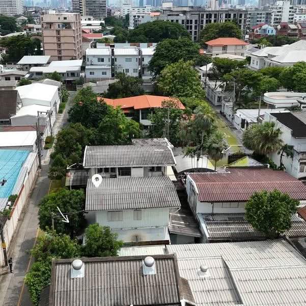 บ้านเดี่ยวและที่ดิน ถ.ลาดพร้าว ซ.35 แขวงลาดยาว เขตจตุจักร จ.กรุงเทพมหานคร 10900, Bangkok, ลาดพร้าว, Lat Yao, Chatuchak, Bangkok, 3 Bedrooms, 1 sqm, Single Detached House For Sale, by คุณณัฐธนิน โยธินอุปไมย (เน็ท), 500528794 - DDproperty.com