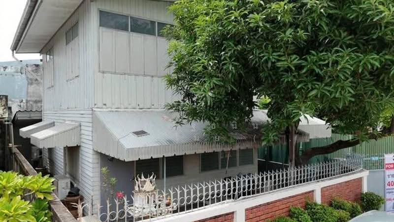 บ้านเดี่ยวและที่ดิน ถ.ลาดพร้าว ซ.35 แขวงลาดยาว เขตจตุจักร จ.กรุงเทพมหานคร 10900, Bangkok, ลาดพร้าว, Lat Yao, Chatuchak, Bangkok, 3 Bedrooms, 1 sqm, Single Detached House For Sale, by คุณณัฐธนิน โยธินอุปไมย (เน็ท), 500528794 - DDproperty.com