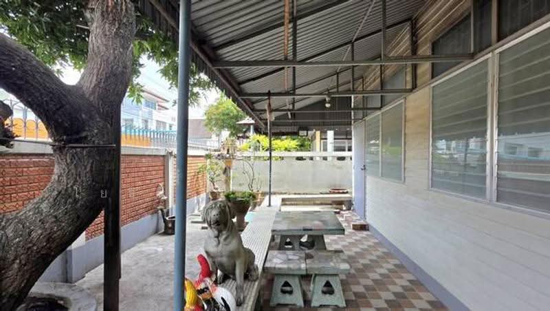 บ้านเดี่ยวและที่ดิน ถ.ลาดพร้าว ซ.35 แขวงลาดยาว เขตจตุจักร จ.กรุงเทพมหานคร 10900, Bangkok, ลาดพร้าว, Lat Yao, Chatuchak, Bangkok, 3 Bedrooms, 1 sqm, Single Detached House For Sale, by คุณณัฐธนิน โยธินอุปไมย (เน็ท), 500528794 - DDproperty.com
