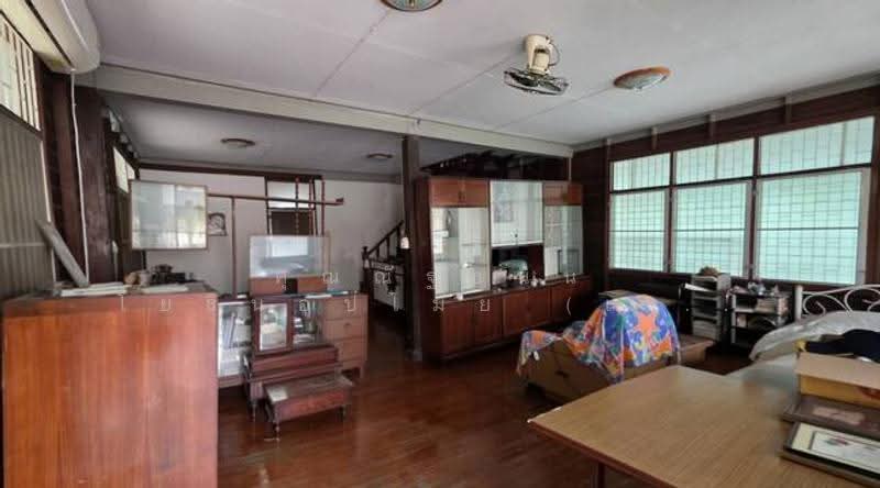 บ้านเดี่ยวและที่ดิน ถ.ลาดพร้าว ซ.35 แขวงลาดยาว เขตจตุจักร จ.กรุงเทพมหานคร 10900, Bangkok, ลาดพร้าว, Lat Yao, Chatuchak, Bangkok, 3 Bedrooms, 1 sqm, Single Detached House For Sale, by คุณณัฐธนิน โยธินอุปไมย (เน็ท), 500528794 - DDproperty.com