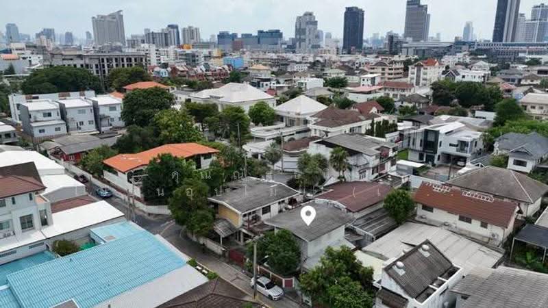 บ้านเดี่ยวและที่ดิน ถ.ลาดพร้าว ซ.35 แขวงลาดยาว เขตจตุจักร จ.กรุงเทพมหานคร 10900, Bangkok, ลาดพร้าว, Lat Yao, Chatuchak, Bangkok, 3 Bedrooms, 1 sqm, Single Detached House For Sale, by คุณณัฐธนิน โยธินอุปไมย (เน็ท), 500528794 - DDproperty.com