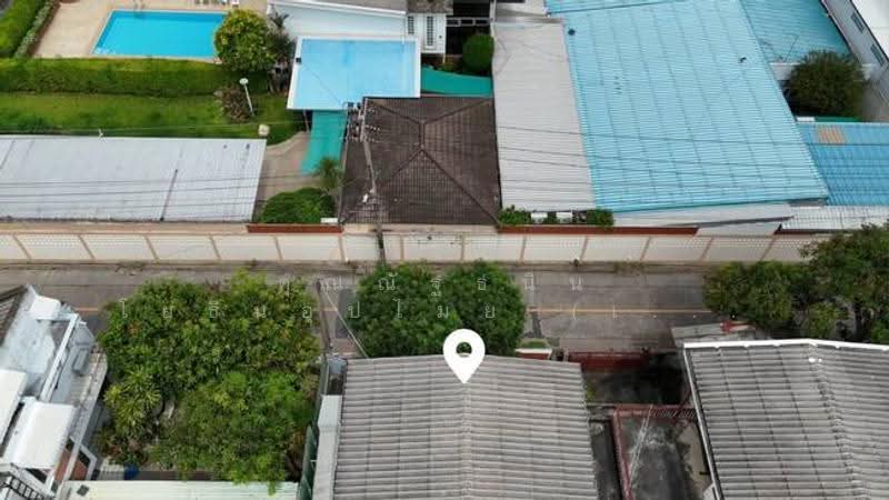 บ้านเดี่ยวและที่ดิน ถ.ลาดพร้าว ซ.35 แขวงลาดยาว เขตจตุจักร จ.กรุงเทพมหานคร 10900, Bangkok, ลาดพร้าว, Lat Yao, Chatuchak, Bangkok, 3 Bedrooms, 1 sqm, Single Detached House For Sale, by คุณณัฐธนิน โยธินอุปไมย (เน็ท), 500528794 - DDproperty.com