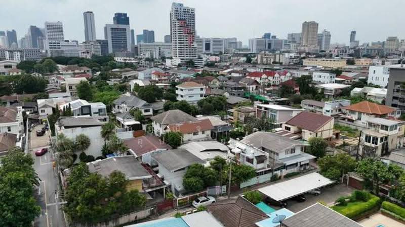 บ้านเดี่ยวและที่ดิน ถ.ลาดพร้าว ซ.35 แขวงลาดยาว เขตจตุจักร จ.กรุงเทพมหานคร 10900, Bangkok, ลาดพร้าว, Lat Yao, Chatuchak, Bangkok, 3 Bedrooms, 1 sqm, Single Detached House For Sale, by คุณณัฐธนิน โยธินอุปไมย (เน็ท), 500528794 - DDproperty.com
