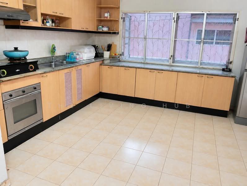 Baan Thipphamat Seri-Bang Na, Samut Prakan, Khlong Dan Road, Bang Phriang, Bang Bo, Samut Prakan, 5 Bedrooms, 125 sqm, Single Detached House For Sale, by THE LIVING HUB, 500528816 - DDproperty.com