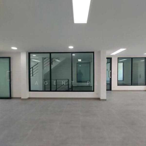 4-Story Office Building for Rent near Lat Phrao Intersection, Soi Vibhavadi Rangsit (SPSAD4154), Bangkok, Chatuchak, Bangkok, , 600 sqm, Office Space For Rent, by Agent Pla, 500528827 - DDproperty.com