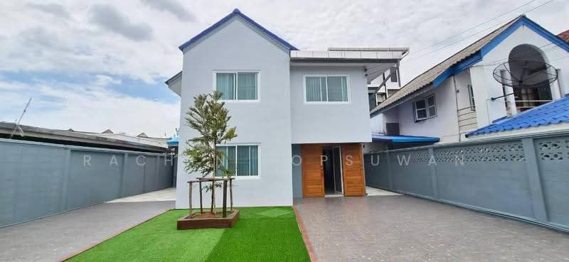 Sammakon Ramkhamhaeng, Bangkok, Ramkhamhaeng Road, Saphan Sung, Bangkok, 4 Bedrooms, 200 sqm, Single Detached House For Rent, by Rachen Nopsuwan, 500528867 - DDproperty.com