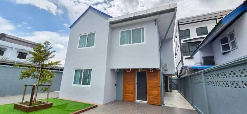 Sammakon Ramkhamhaeng, Bangkok, Ramkhamhaeng Road, Saphan Sung, Bangkok, 4 Bedrooms, 200 sqm, Single Detached House For Rent, by Rachen Nopsuwan, 500528867 - DDproperty.com