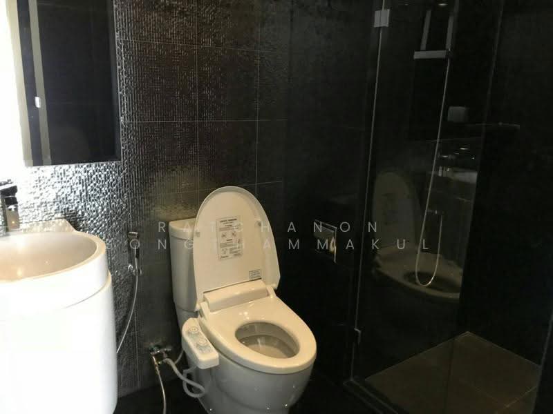 Rhythm Sukhumvit 36-38, Bangkok, 55 Soi Sukhumvit 36, Sukhumvit Road, Phra Kanong, Khlong Toei, Bangkok, 2 Bedrooms, 56 sqm, Condo For Rent, by Ratchanon Songthammakul, 500528881 - DDproperty.com