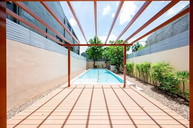 Baan Sansiri Sukhumvit 67, Bangkok, 32 Soi Sukhumvit 67, Phra Kanong Nua, Watthana, Bangkok, 4 Bedrooms, 490 sqm, Single Detached House For Rent, by Kanrutai Dawruang, 500528950 - DDproperty.com