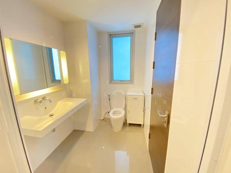 Rhythm Ratchada, Bangkok, 558 Ratchadaphisek Road, Samsen Nok, Huai Khwang, Bangkok, 1 Bedroom, 47 sqm, Condo For Rent, by Pattarapon Preechalertpiriya, 500529003 - DDproperty.com