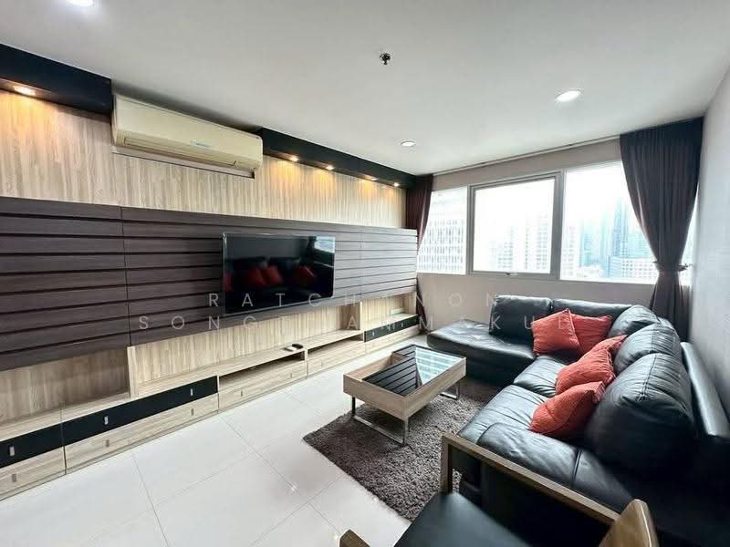 St Louis Grand Terrace : เซ็นต์ห ลุยส์ แกรนด์ เทอเรส, กรุงเทพ, ซอย สาทร 11 S Sathon Rd, ยานนาวา, สาทร, กรุงเทพ, 105 ตร.ม., คอนโด ให้เช่า, โดย Ratchanon Songthammakul, 500529010 - DDproperty.com