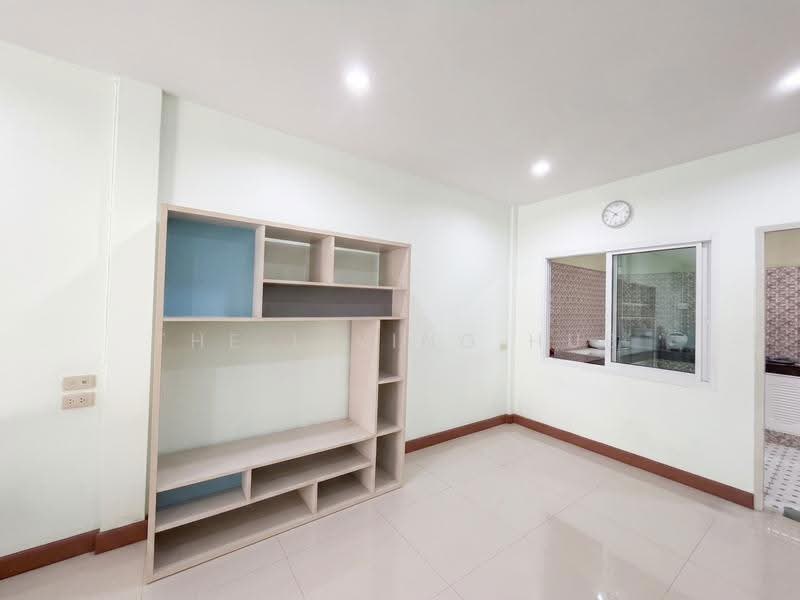 Buathong Thani Park Ville 12, Nonthaburi, Soi 14 Bua Thong Thani Park Ville Village, Bang Rak Pattana, Bang Bua Thong, Nonthaburi, 3 Bedrooms, 120 sqm, Townhouse For Sale, by THE LIVING HUB, 500529016 - DDproperty.com