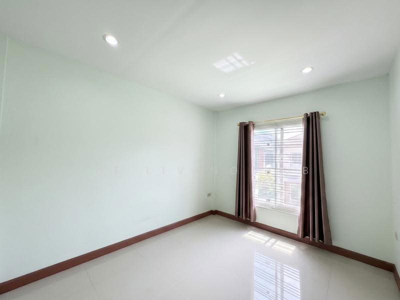 Buathong Thani Park Ville 12, Nonthaburi, Soi 14 Bua Thong Thani Park Ville Village, Bang Rak Pattana, Bang Bua Thong, Nonthaburi, 3 Bedrooms, 120 sqm, Townhouse For Sale, by THE LIVING HUB, 500529016 - DDproperty.com