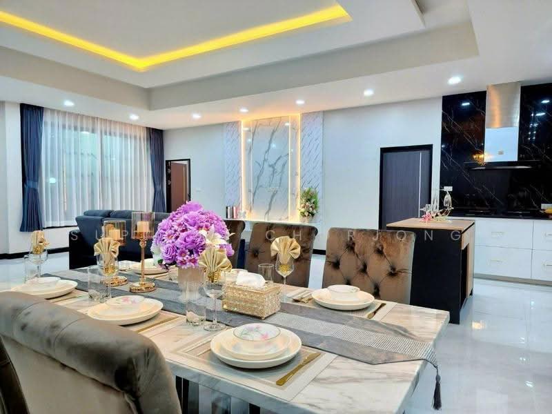 The Village Housing Estate by Horseshoe Point : เดอะ วิลเลจ เฮ้าส์ซิ่ง เอสเตท โดย ฮอร์สชู พอยท์, ชลบุรี, ถนนทุ่งกลม-ห้วยตาหนู, หนองปรือ, บางละมุง, ชลบุรี, 162 ตร.ม., วิลล่า ขาย, โดย Supicha Chorjong, 500529036 - DDproperty.com