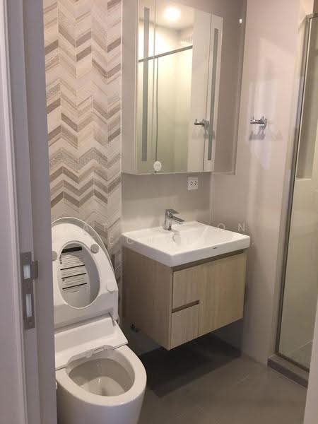 Oka Haus Sukhumvit 36, Bangkok, 3399 Rama 4 Road, Khong Tan, Khlong Toei, Bangkok, 1 Bedroom, 35 sqm, Condo For Rent, by Pattarapon Preechalertpiriya, 500529041 - DDproperty.com