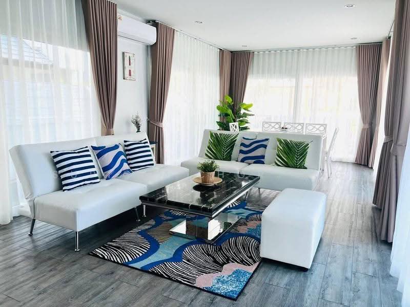 Seabreeze Villa Pattaya, Chon Buri (Pattaya), ถนนสุขุมวิท, Bang Lamung, Bang Lamung (Pattaya), Chon Buri (Pattaya), 4 Bedrooms, 250 sqm, Villa For Sale, by Supicha Chorjong, 500529075 - DDproperty.com