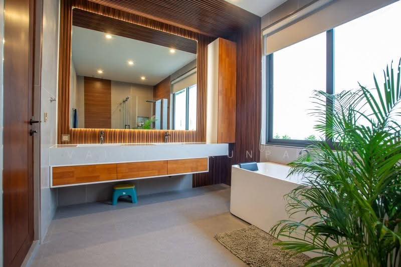 5-BR Villa, Prachuap Khiri Khan, Nong Kae, Hua Hin, Prachuap Khiri Khan, 5 Bedrooms, 362 sqm, Villa For Sale, by Valen Lokunpai , 500529082 - DDproperty.com