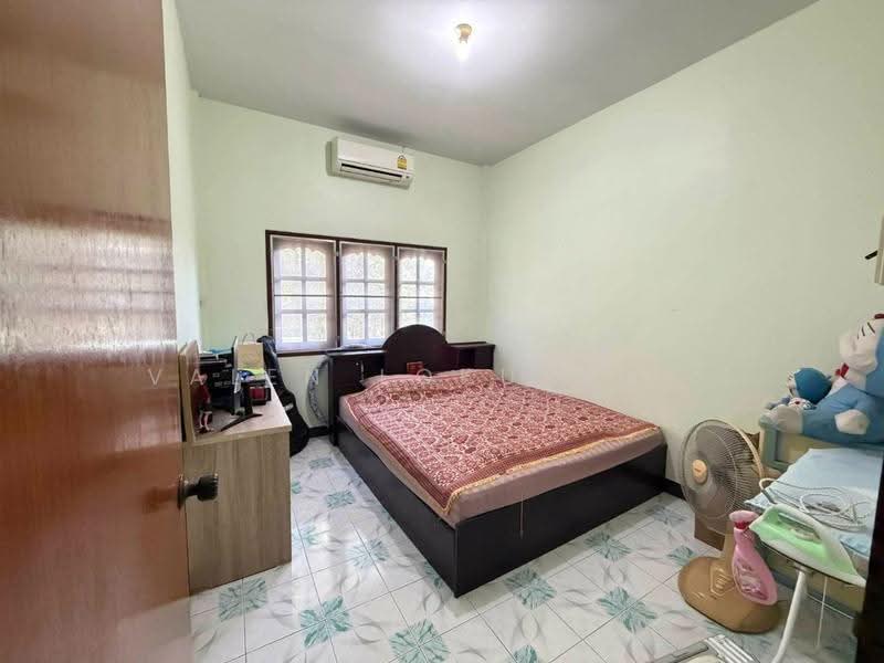 3-BR House, Prachuap Khiri Khan, Ko Lak, Muang Prachaubkirikhan, Prachuap Khiri Khan, 3 Bedrooms, 200 sqm, Single Detached House For Sale, by Valen Lokunpai , 500529099 - DDproperty.com