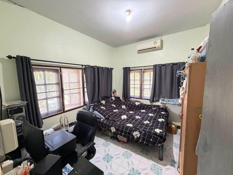3-BR House, Prachuap Khiri Khan, Ko Lak, Muang Prachaubkirikhan, Prachuap Khiri Khan, 3 Bedrooms, 200 sqm, Single Detached House For Sale, by Valen Lokunpai , 500529099 - DDproperty.com