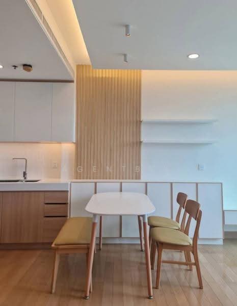 Siri At Sukhumvit, Bangkok, 902 Sukhumvit Road, Phra Kanong, Khlong Toei, Bangkok, 2 Bedrooms, 70 sqm, Condo For Rent, by Agentbkk, 500529176 - DDproperty.com