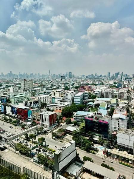 Life Ratchadapisek, Bangkok, 279 Ratchadapisaek Road, Huai Khwang, Bangkok, 2 Bedrooms, 56 sqm, Condo For Sale, by Ratchanon Songthammakul, 500529186 - DDproperty.com