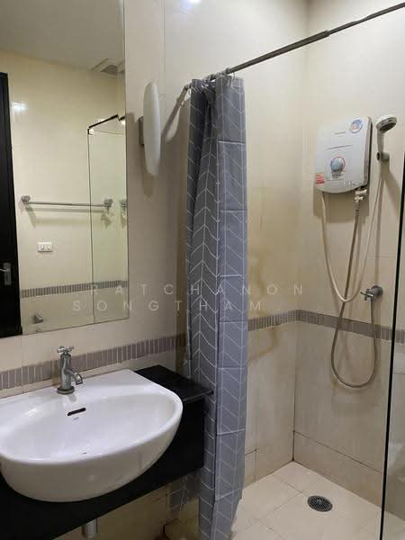 Baan Klang Krung Siam-Pathumwan, Bangkok, Petchburi Road, Thanon Phetchaburi, Ratchathewi, Bangkok, 2 Bedrooms, 68 sqm, Condo For Rent, by Ratchanon Songthammakul, 500529193 - DDproperty.com