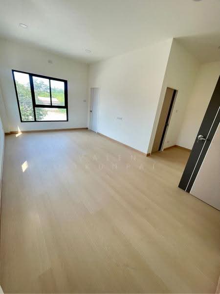 3-BR Townhouse, Chon Buri (Pattaya), Ban Khao, Phan Thong, Chon Buri (Pattaya), 3 Bedrooms, 204 sqm, Townhouse For Sale, by Valen Lokunpai , 500529213 - DDproperty.com