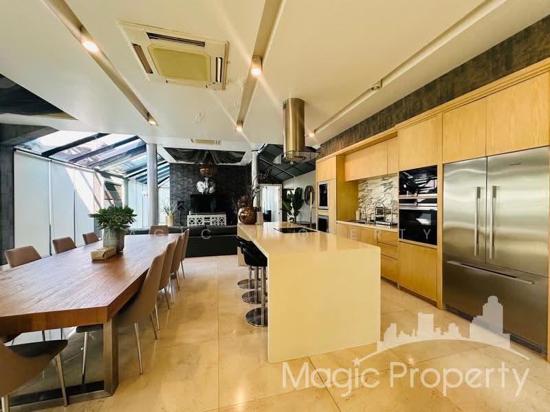 5 Bedroom Luxury Single House For Rent, Bangkok, สุขุมวิท 63 (เอกมัย), Khlong Tan Nua, Watthana, Bangkok, 5 Bedrooms, 700 sqm, Single Detached House For Rent, by Magic Property, 500529256 - DDproperty.com