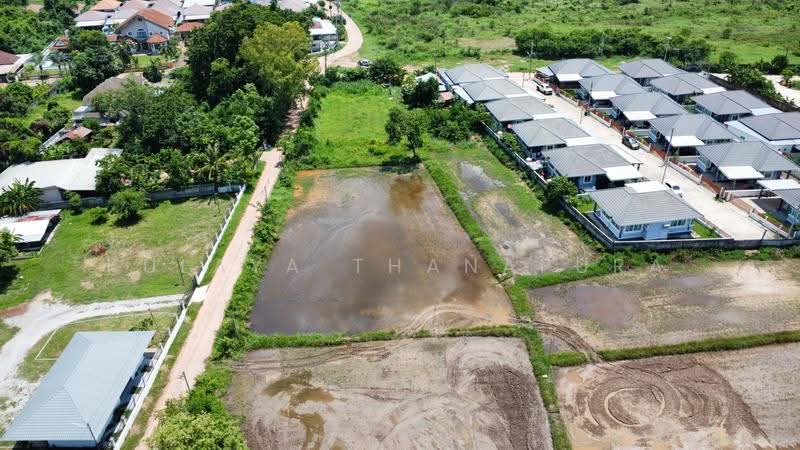 Corner Plot Land, Nong Khon Kwang, Mueang Udon Thani, Udon Thani, ซอยวันธงชัย, Nong Khon Kwang, Muang Udon Thani, Udon Thani, , 1,976 sqm, Land For Sale, by Kulaya Thanapura, 500529271 - DDproperty.com