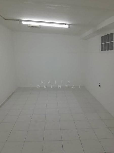 6-BR Townhouse, Chon Buri (Pattaya), Don Hualo, Muang Chon Buri, Chon Buri (Pattaya), 6 Bedrooms, 450 sqm, Townhouse For Sale, by Valen Lokunpai , 500529310 - DDproperty.com