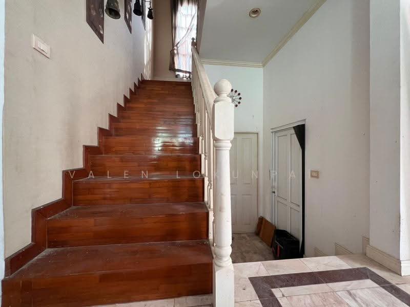 undefined, Chon Buri (Pattaya), Nong Pru, Bang Lamung (Pattaya), Chon Buri (Pattaya), 3 Bedrooms, 240 sqm, Single Detached House For Sale, by Valen Lokunpai , 500529328 - DDproperty.com