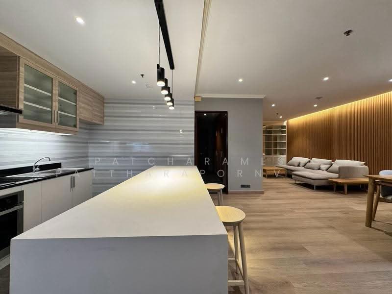 Baan Suanpetch, Bangkok, 18 Soi Sukhumvit 39, Khlong Tan Nua, Watthana, Bangkok, 2 Bedrooms, 136 sqm, Condo For Rent, by Patcharames Pattharapornviboon, 500529367 - DDproperty.com