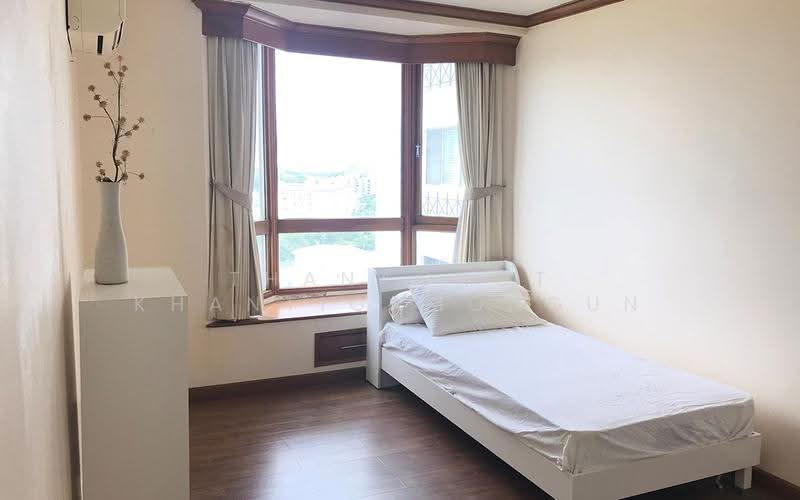 Royal Castle Pattanakarn, Bangkok, 701 Panya Village, Suan Luang, Bangkok, 3 Bedrooms, 215 sqm, Condo For Sale, by Thanachot Khantigamongun, 500529373 - DDproperty.com