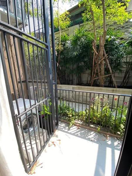 Blossom Condo @ Sathorn-Charoenrat, Bangkok, Charoen Rat Road, Thung Wat Don, Sathon, Bangkok, 1 Bedroom, 45 sqm, Condo For Rent, by Vinai Wattana, 500529389 - DDproperty.com