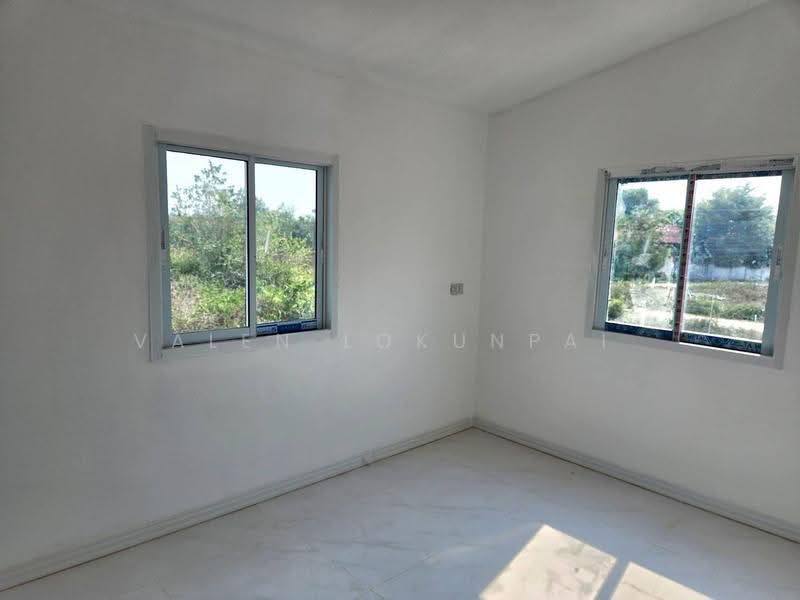4-BR House, Prachuap Khiri Khan, Wang-Pong, Pran Buri, Prachuap Khiri Khan, 4 Bedrooms, 160 sqm, Single Detached House For Sale, by Valen Lokunpai , 500529400 - DDproperty.com