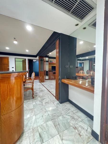 Witthayu Complex, Bangkok, 1673 New Petchaburi Road, Makkasan, Ratchathewi, Bangkok, 3 Bedrooms, 120 sqm, Condo For Rent, by Vinai Wattana, 500529409 - DDproperty.com