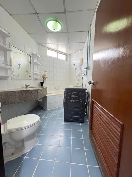 Witthayu Complex, Bangkok, 1673 New Petchaburi Road, Makkasan, Ratchathewi, Bangkok, 3 Bedrooms, 120 sqm, Condo For Rent, by Vinai Wattana, 500529409 - DDproperty.com
