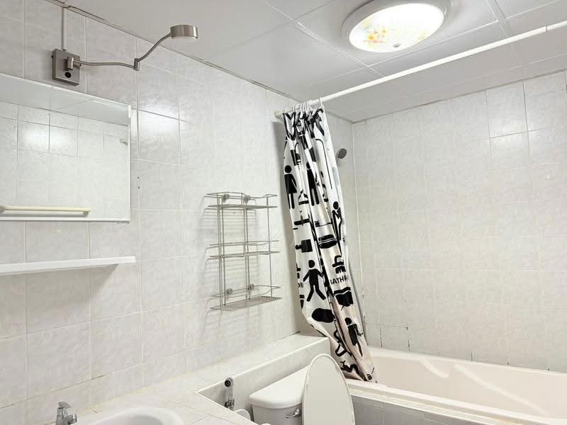 The Prime Suites, Bangkok, 17 Sukhumvit Soi 18, Khlong Toei, Bangkok, 1 Bedroom, 35 sqm, Condo For Rent, by Vinai Wattana, 500529417 - DDproperty.com