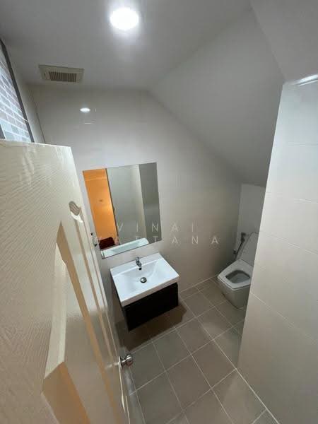 Greenwich Ramintra, Bangkok, 988 Ram Inthra Road, Ram Inthra, Khan Na Yao, Bangkok, 3 Bedrooms, 92 sqm, Townhouse For Rent, by Vinai Wattana, 500529424 - DDproperty.com