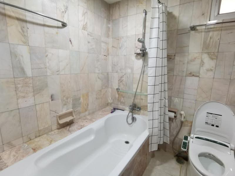 Newton Tower, Bangkok, Soi Sukhumvit 6, Khlong Toei, Bangkok, 2 Bedrooms, 180 sqm, Condo For Rent, by Vinai Wattana, 500529434 - DDproperty.com