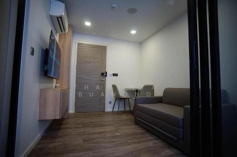 Atmoz Ratchada-Huaikwang, Bangkok, Saha Kan Pramun Alley, Wang Thonglang, Bangkok, 1 Bedroom, 27 sqm, Condo For Rent, by Thachaya Buanong, 500529442 - DDproperty.com