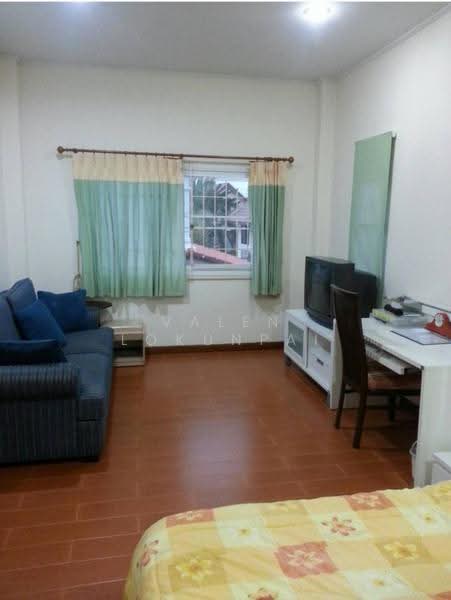 3-BR House, Chon Buri (Pattaya), Si Racha, Chon Buri (Pattaya), 3 Bedrooms, 204 sqm, Single Detached House For Sale, by Valen Lokunpai , 500529443 - DDproperty.com