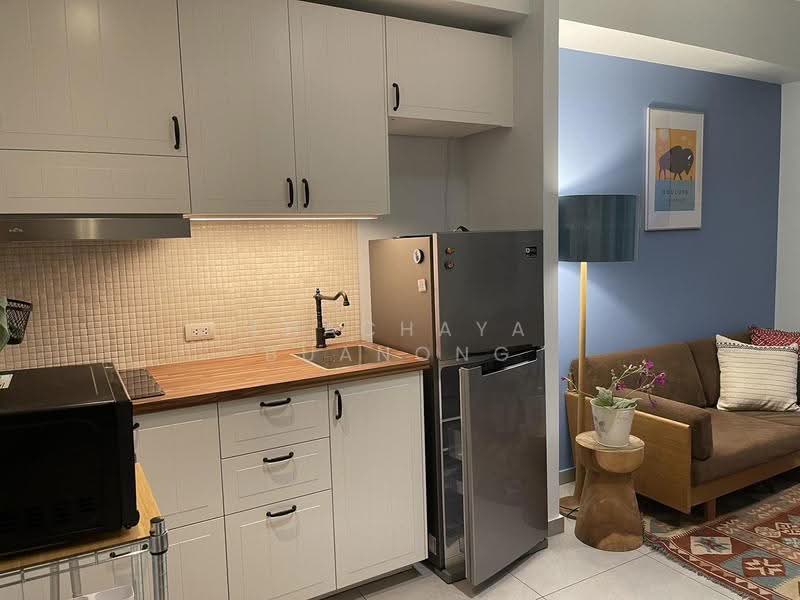 The Lofts Ekkamai, Bangkok, 1415 Sukhumvit Road, Phra Kanong Nua, Watthana, Bangkok, 1 Bedroom, 35 sqm, Condo For Rent, by Thachaya Buanong, 500529462 - DDproperty.com