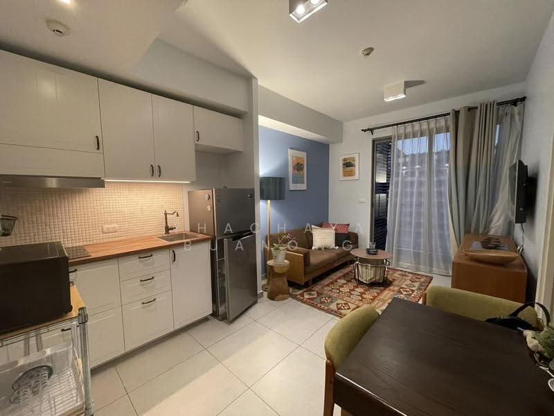 The Lofts Ekkamai, Bangkok, 1415 Sukhumvit Road, Phra Kanong Nua, Watthana, Bangkok, 1 Bedroom, 35 sqm, Condo For Rent, by Thachaya Buanong, 500529462 - DDproperty.com