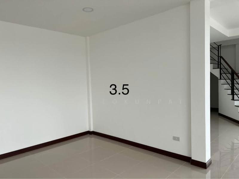 ทาวน์เฮ้าส์ 2-ห้องนอน, ชลบุรี, พานทอง, ชลบุรี, 93 ตร.ม., ทาวน์เฮ้าส์ ขาย, โดย Valen Lokunpai , 500529474 - DDproperty.com