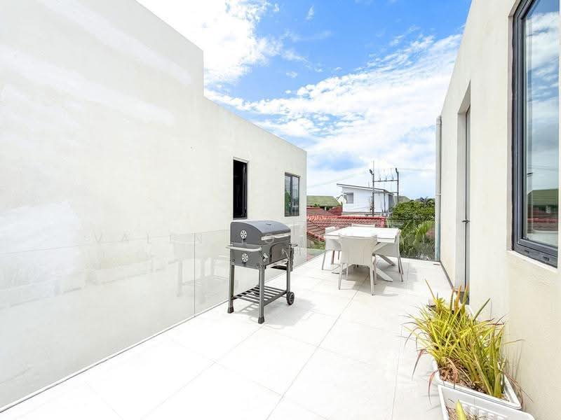 3-BR Villa, Chon Buri (Pattaya), Poong, Bang Lamung (Pattaya), Chon Buri (Pattaya), 3 Bedrooms, 220 sqm, Villa For Sale, by Valen Lokunpai , 500529505 - DDproperty.com