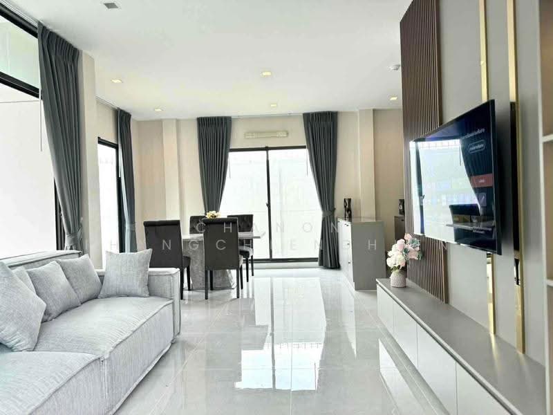 Bangkok Boulevard Bangna KM.5, Samut Prakan, Bang Na-Trat 37 Alley, Bang Kaeo, Bang Plee, Samut Prakan, 4 Bedrooms, 237 sqm, Single Detached House For Rent, by Chanon Phangchienghien, 500529527 - DDproperty.com