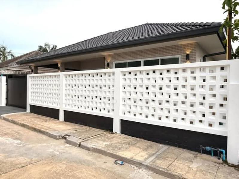 undefined, Chon Buri (Pattaya), Nong Pru, Bang Lamung (Pattaya), Chon Buri (Pattaya), 2 Bedrooms, 66 sqm, Single Detached House For Sale, by Valen Lokunpai , 500529583 - DDproperty.com