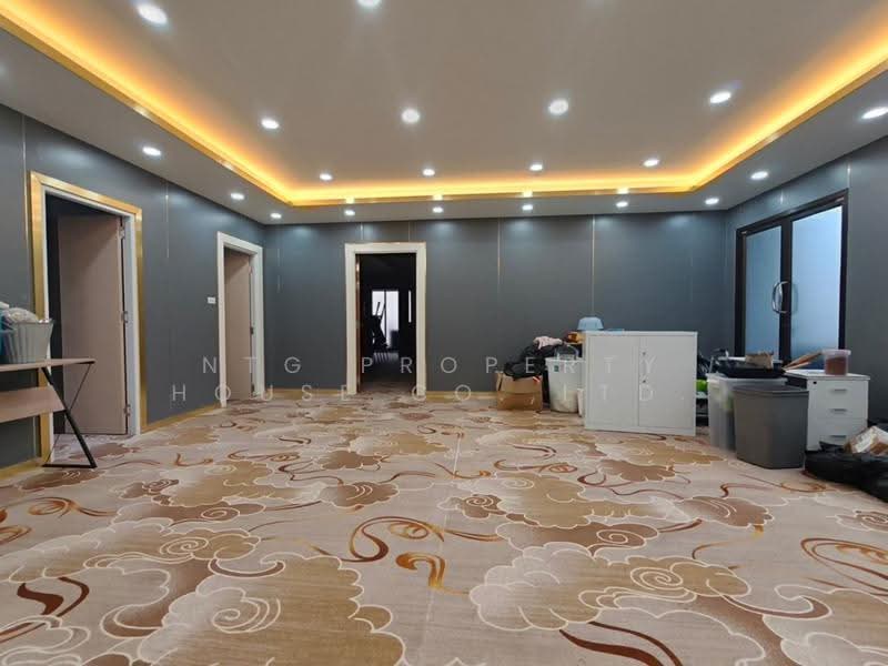 NG554 ขาย // ให้เช่า Home Office มีลิฟท์ในตัว ใกล้ MRT ห้วยขวาง พื้นที่ 800 ตร.ม., กรุงเทพ, ประชาราษฎร์บำเพ็ญ, ห้วยขวาง, กรุงเทพ, 800 ตร.ม., บ้านเดี่ยว ให้เช่า, โดย NTG Property House Co.,Ltd., 500529613 - DDproperty.com